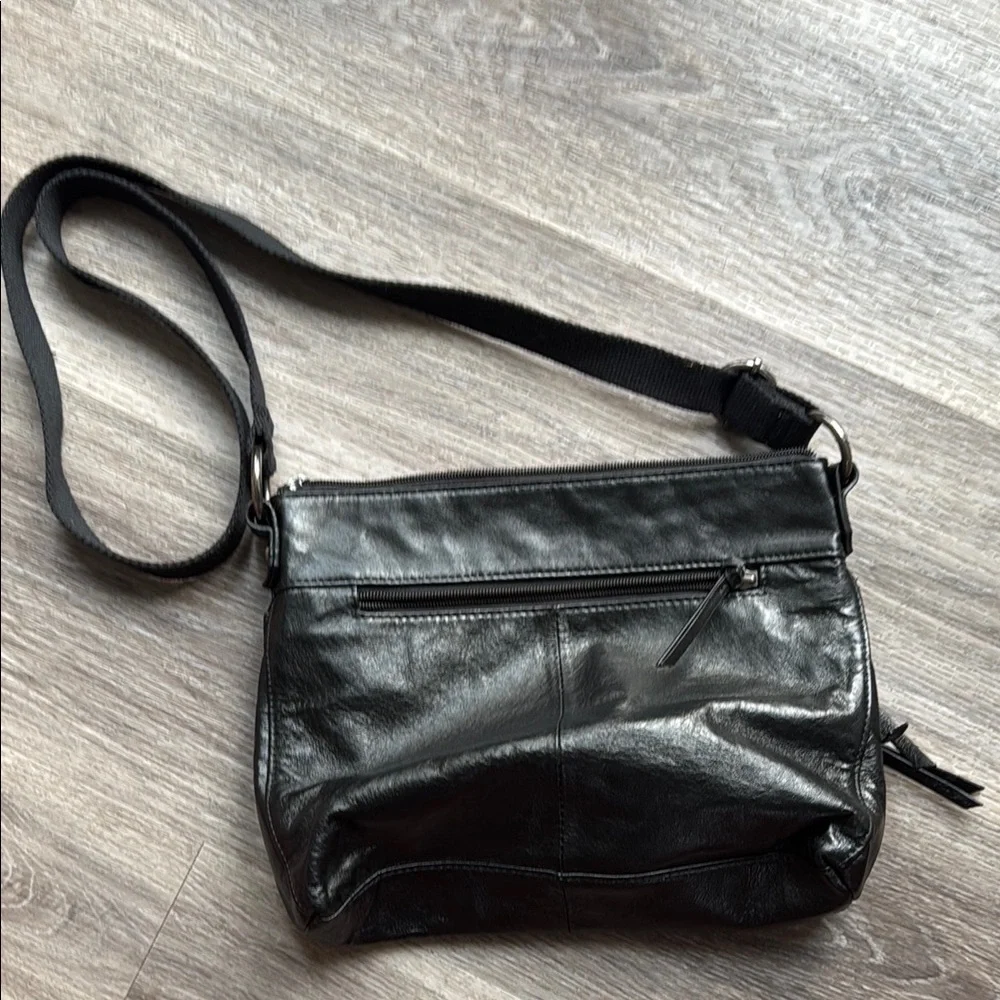 The Sak Black Leather Crossbody Bag Floral Embossed Everyday purse